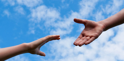 Les partenariats entre les entreprises et les associations caritatives